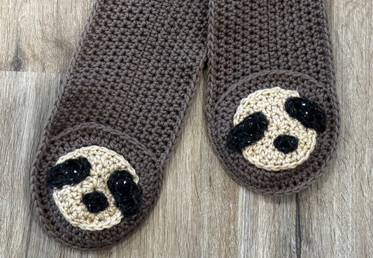 New! Sloth Crochet Pocket Scarf Pattern